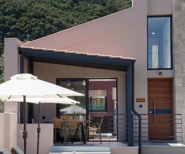Rizomata Luxury Villa *